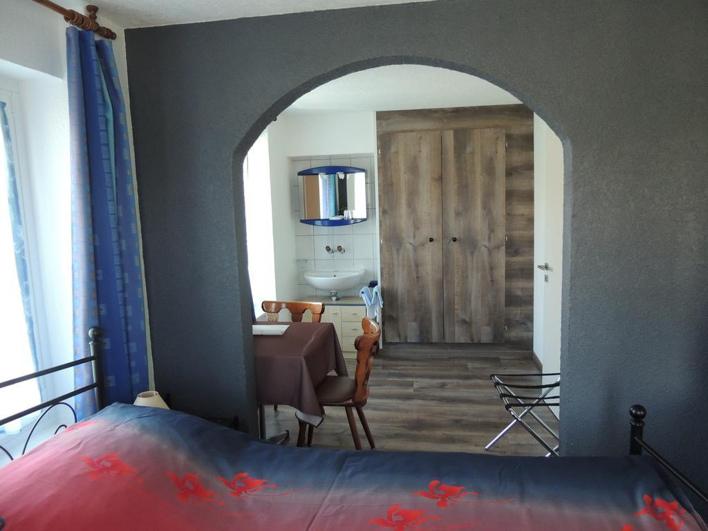 Cousset Hotel De La Gare חדר תמונה