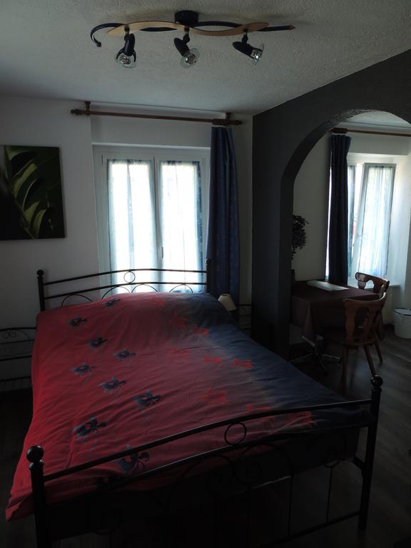 Cousset Hotel De La Gare חדר תמונה