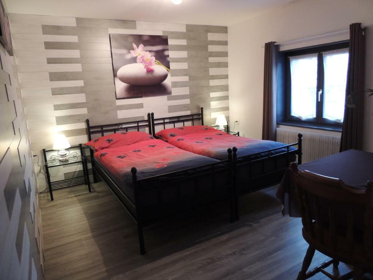 Cousset Hotel De La Gare מראה חיצוני תמונה